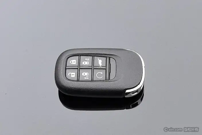 Honda Elysion 2024 Model 2.0L e:HEV Deluxe Edition – фото 6