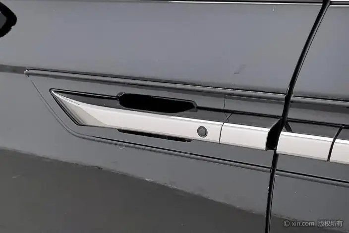 Honda Elysion 2024 Model 2.0L e:HEV Deluxe Edition – фото 8