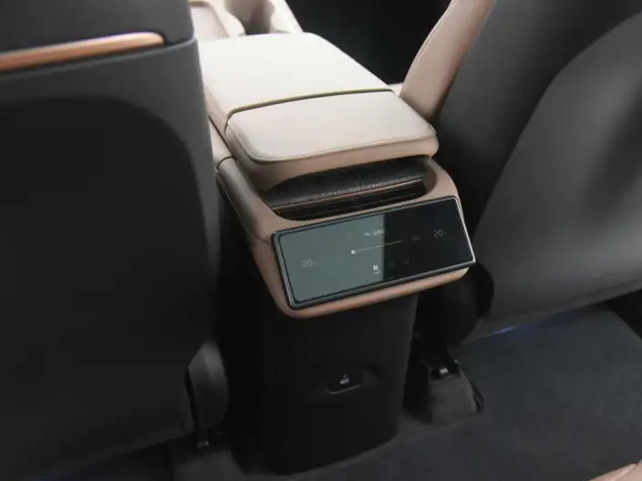 NIO ES6 2024 Model 75kWh – фото 9