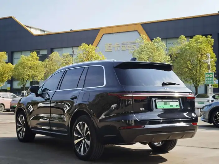 Li Auto ONE 2021 Model Extended Range 6 seat Edition – фото 4