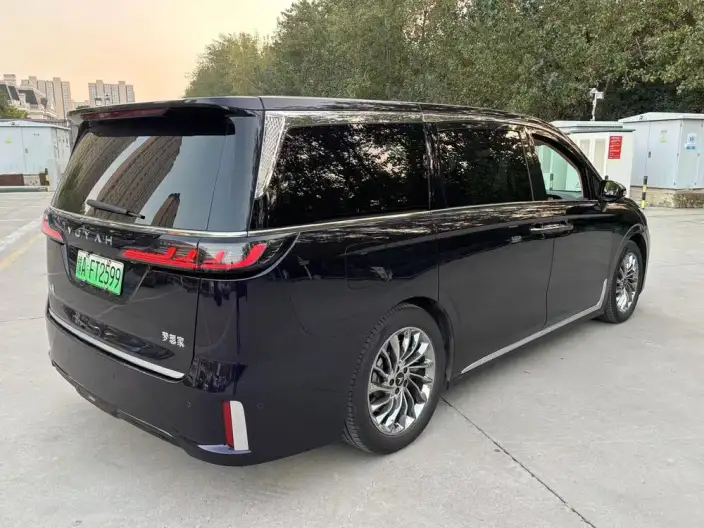 VOYAH Dreamer PHEV 2024 Model Ultra-long Endurance Ultimate Edition – фото 4