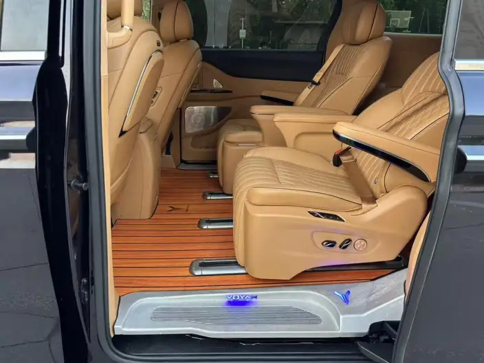 VOYAH Dreamer PHEV 2024 Model Ultra-long Endurance Ultimate Edition – фото 8