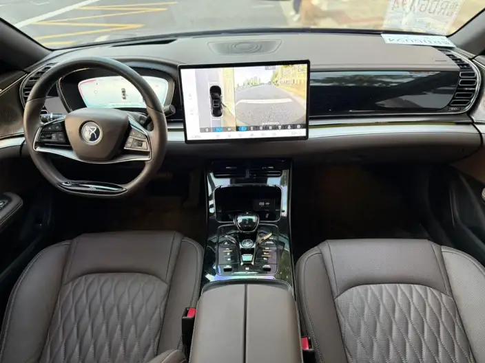 BYD Han EV 2023 Model Champion Edition 715KM Zunrong Model – фото 7