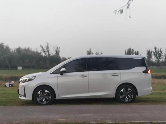 GAC Trumpchi M6 2023 Model PRO 270T WDCT Deluxe Edition