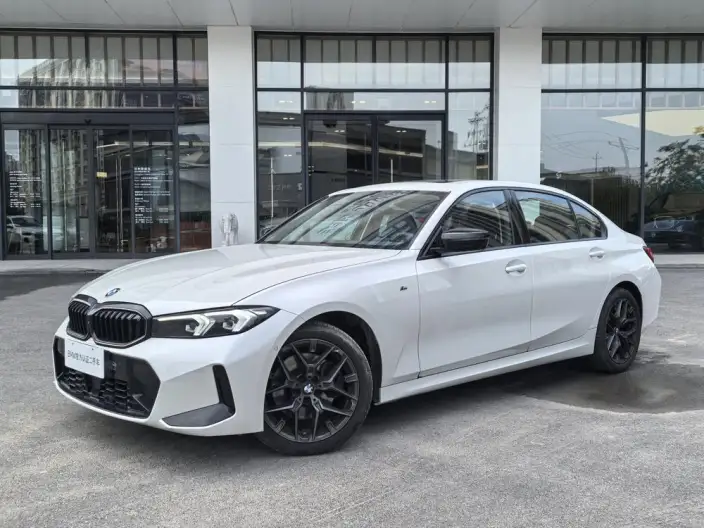 BMW 3 Series 2025 Model 330Li M Sports Night Set – фото 1