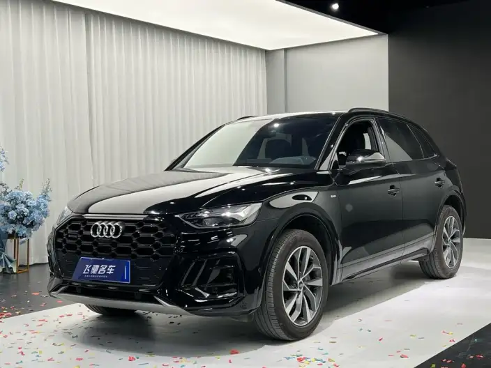 Audi Q5L 2023 Model 40T Luxury Dynamic Model – фото 1