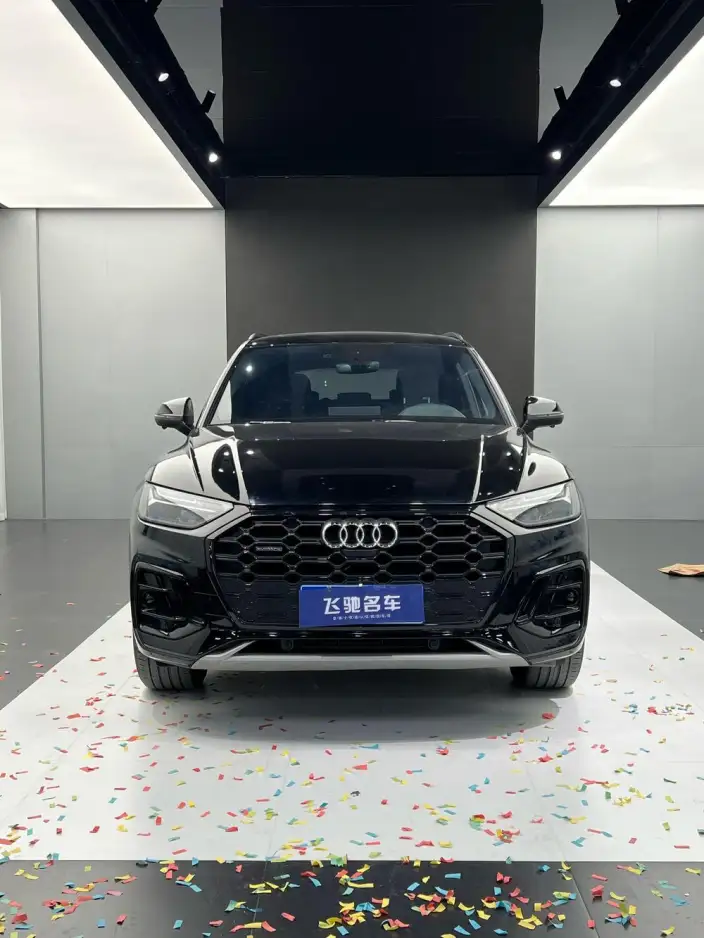 Audi Q5L 2023 Model 40T Luxury Dynamic Model – фото 2