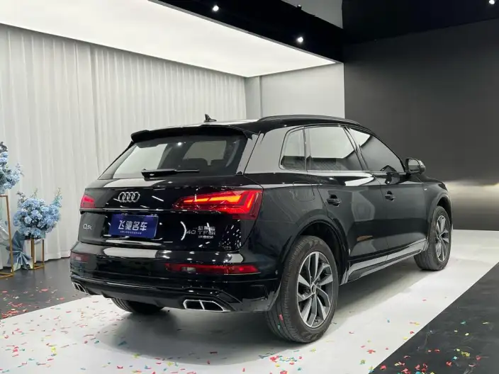 Audi Q5L 2023 Model 40T Luxury Dynamic Model – фото 6