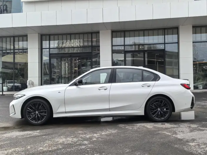 BMW 3 Series 2023 Model 325Li M Sports Night Set – фото 3