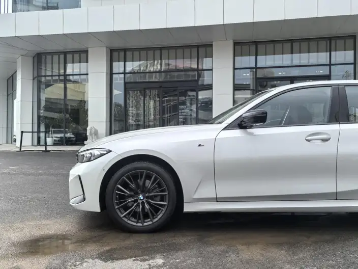 BMW 3 Series 2023 Model 325Li M Sports Night Set – фото 7