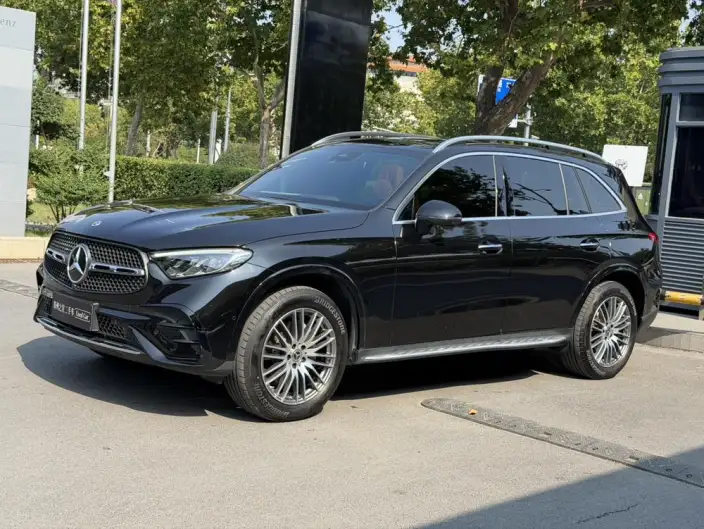 Mercedes-Benz GLC 2024 Model Facelift GLC 300 L 4MATIC Dynamic Model 5 seat – фото 1
