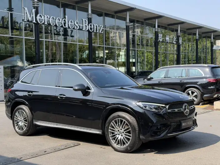 Mercedes-Benz GLC 2024 Model Facelift GLC 300 L 4MATIC Dynamic Model 5 seat – фото 3