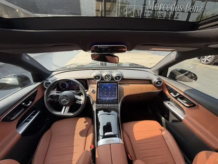 Mercedes-Benz GLC 2024 Model Facelift GLC 300 L 4MATIC Dynamic Model 5 seat – фото 10