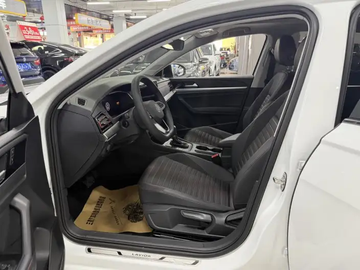 Volkswagen Lavida 2023 Model 280TSI DSG Starry Sky Manyi Edition – фото 9