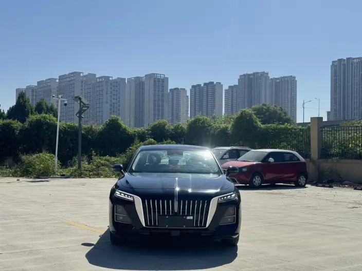 Hongqi H5 2026 Model 2.0T Automatic Flag Enjoy Pro Edition