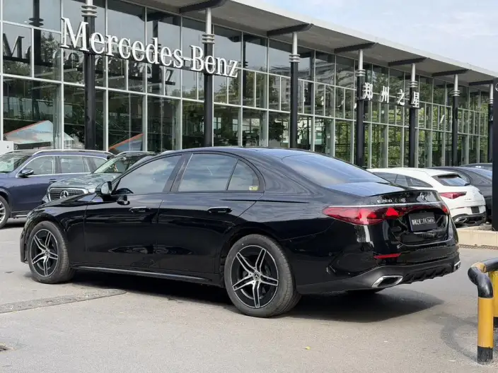 Mercedes-Benz E-Class Imported 2024 Model E 260 Sports Edition – фото 4