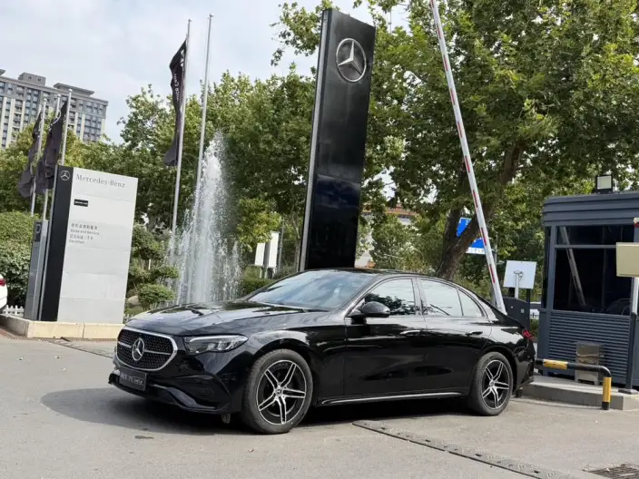 Mercedes-Benz E-Class Imported 2024 Model E 260 Sports Edition – фото 9