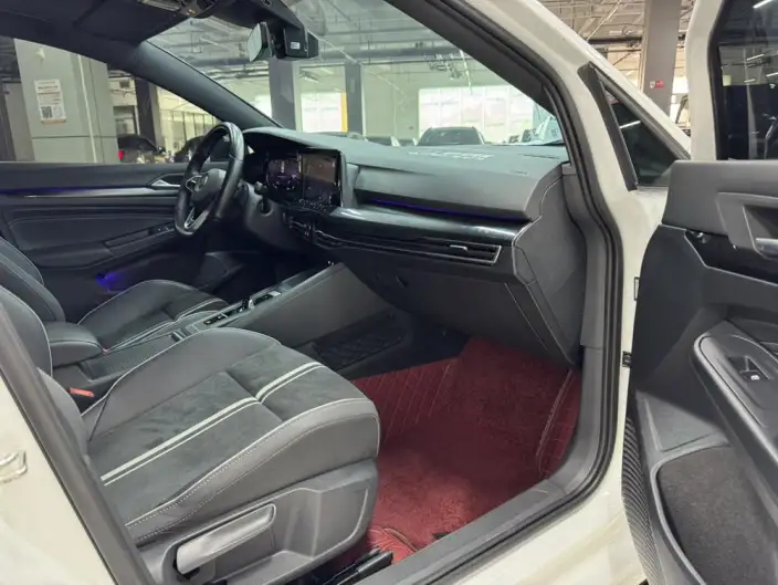 Volkswagen Golf 2021 Model 280TSI DSG R-Line – фото 7