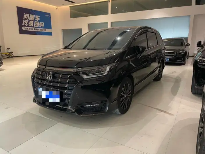 Honda Elysion 2024 Model 2.0L e:HEV Deluxe Edition