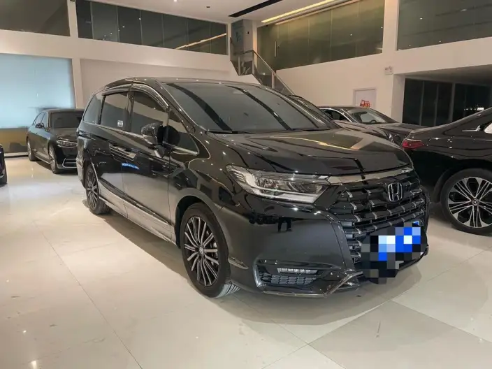 Honda Elysion 2024 Model 2.0L e:HEV Deluxe Edition