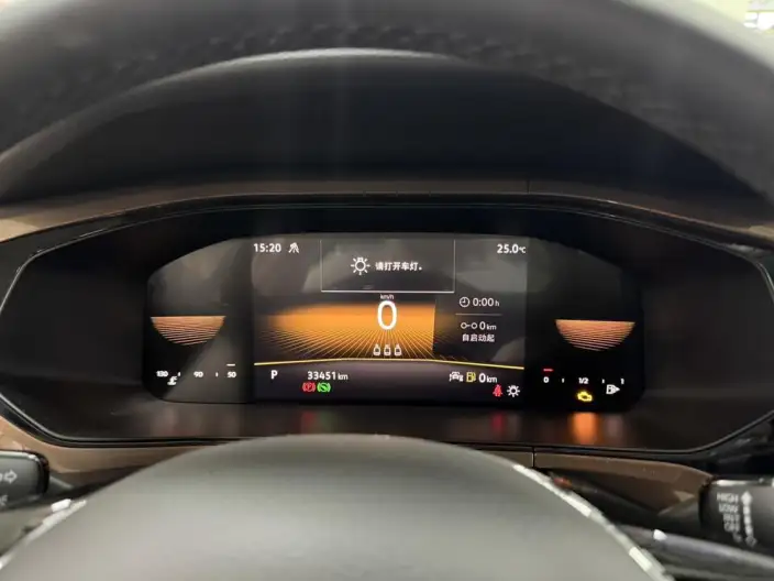 Volkswagen Tharu 2022 Model 280TSI 2WD Deluxe Edition – фото 9