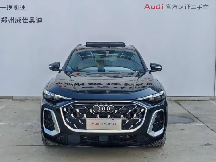 Audi Q5L 2026 Model 2.0T 10M Users Edition Edition – фото 2