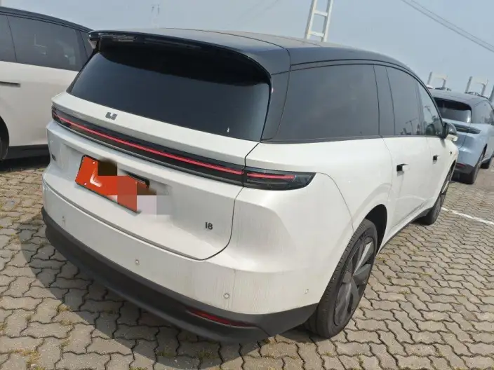Li Auto i8 2025 Model Standard Edition – фото 4