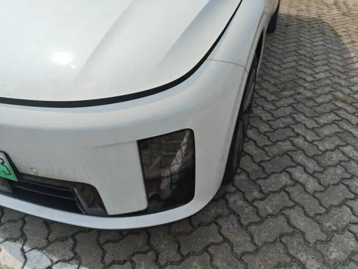 Li Auto i8 2025 Model Standard Edition – фото 5