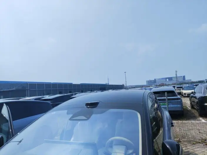 Li Auto i8 2025 Model Standard Edition – фото 9