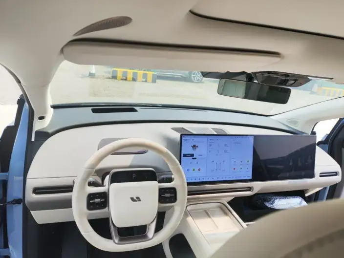Li Auto i8 2025 Model Standard Edition – фото 10