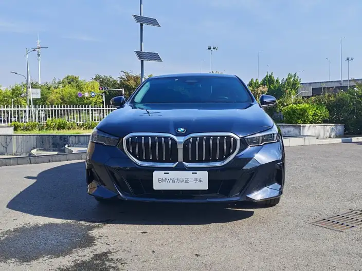 BMW 5 Series 2025 Model Facelift 530Li Leading Model M Sports Set – фото 2