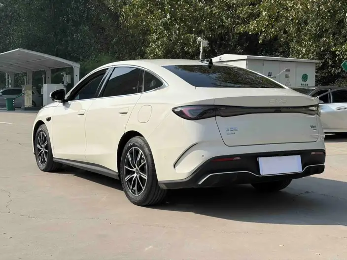 BYD Seal 06 DM 2026 Model Chao Xiang Edition DM-i 210KM Exclusive Model – фото 4