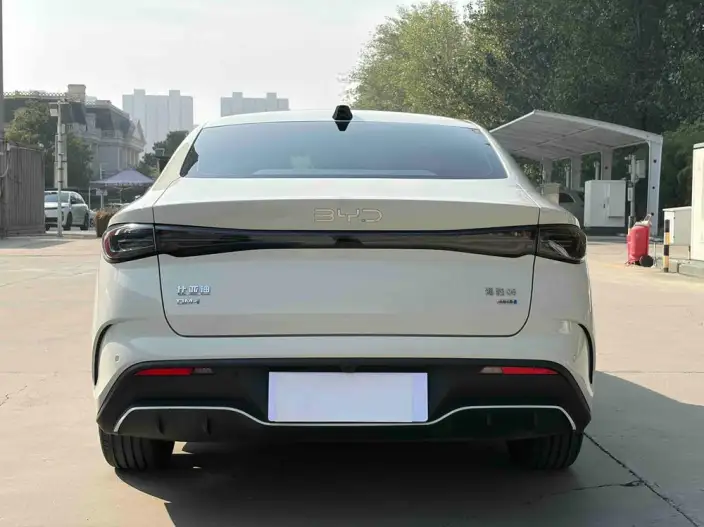 BYD Seal 06 DM 2026 Model Chao Xiang Edition DM-i 210KM Exclusive Model – фото 5