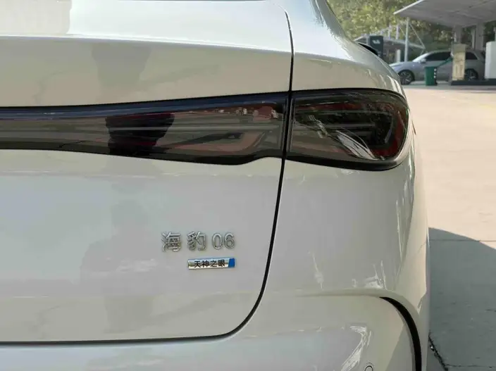 BYD Seal 06 DM 2026 Model Chao Xiang Edition DM-i 210KM Exclusive Model – фото 7