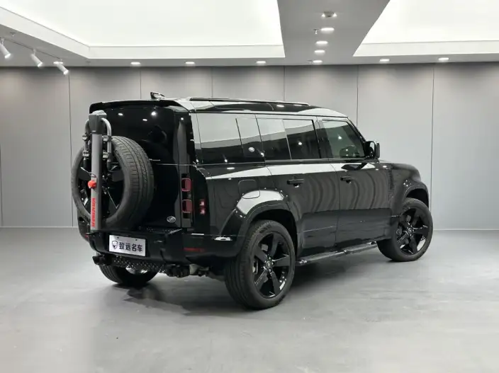 Land Rover Defender 2024 Model 110 3.0T P400 X-Dynamic HSE – фото 7