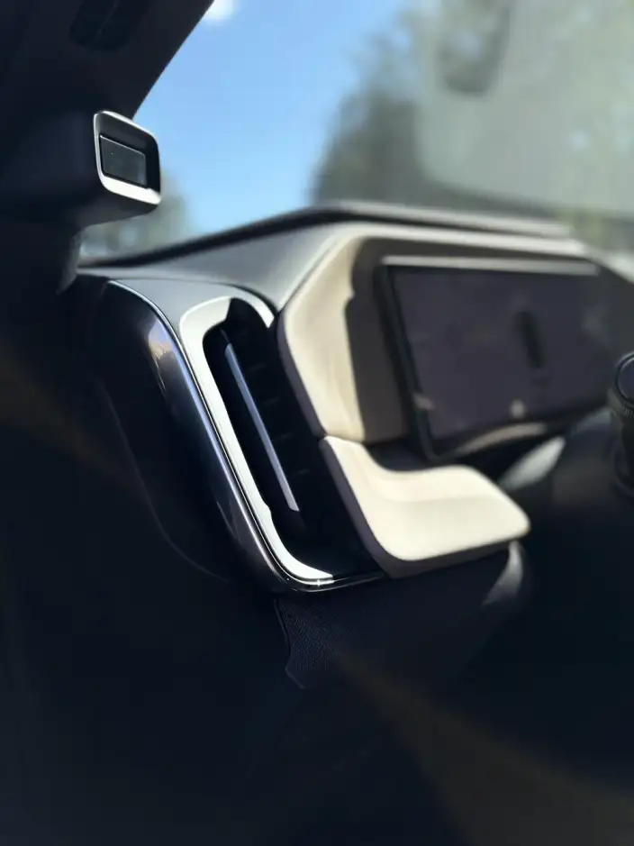 Volvo XC70 2026 Model 4WD Ultra-long Endurance Plus – фото 9