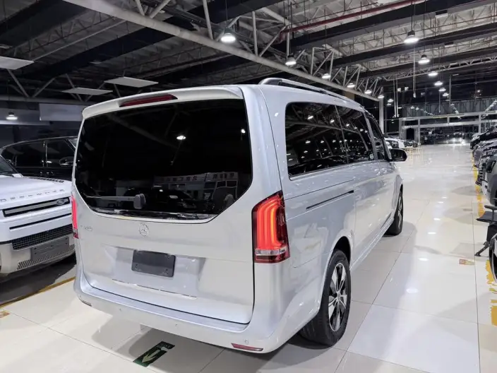 Mercedes-Benz V-Class 2022 Model V 260 Premium Edition – фото 5