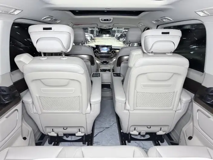 Mercedes-Benz V-Class 2022 Model V 260 Premium Edition – фото 6