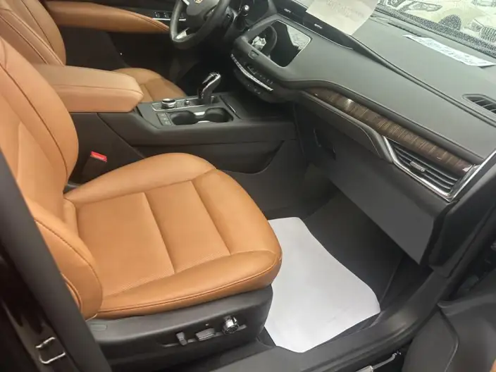 Cadillac XT4 2022 Model 28T 2WD Fashion Model – фото 10