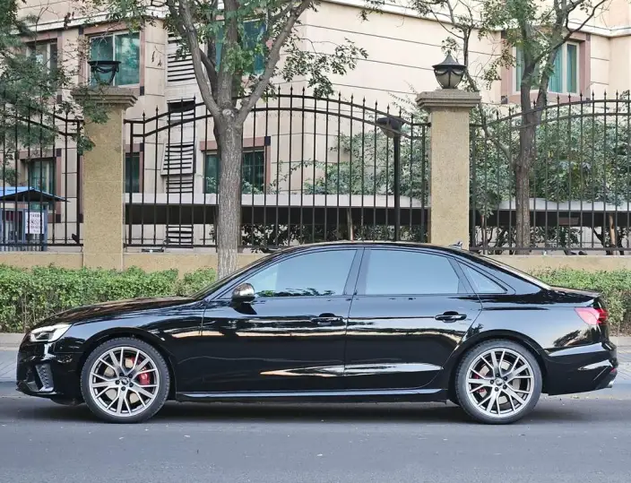 Audi S4 2024 Model Limousine 3.0TFSI