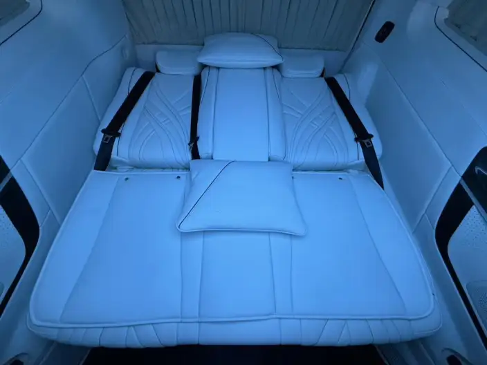 Mercedes-Benz V-Class 2022 Model V 260 L Long wheelbase Deluxe Edition – фото 5
