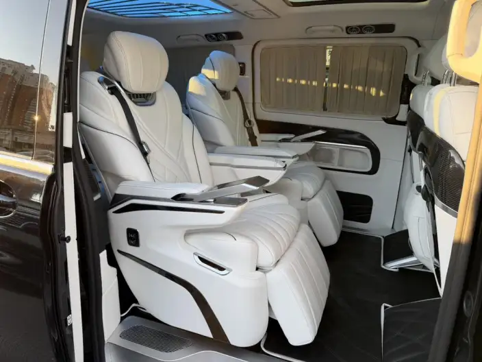 Mercedes-Benz V-Class 2022 Model V 260 L Long wheelbase Deluxe Edition – фото 8