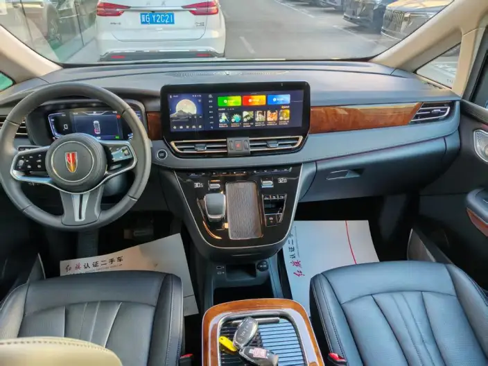 HONGQI HQ9 PHEV 2024 Model 4WD Deluxe Edition – фото 7