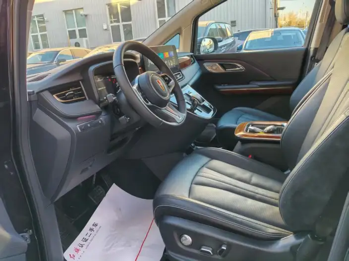 HONGQI HQ9 PHEV 2024 Model 4WD Deluxe Edition – фото 8