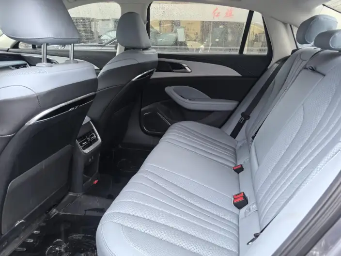 Hongqi H5 PHEV 2025 Model 170 Chao Hybrid Edition – фото 9