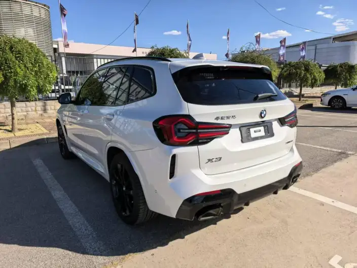 BMW X3 2022 Model xDrive30i Exclusive Model M Night Set – фото 4
