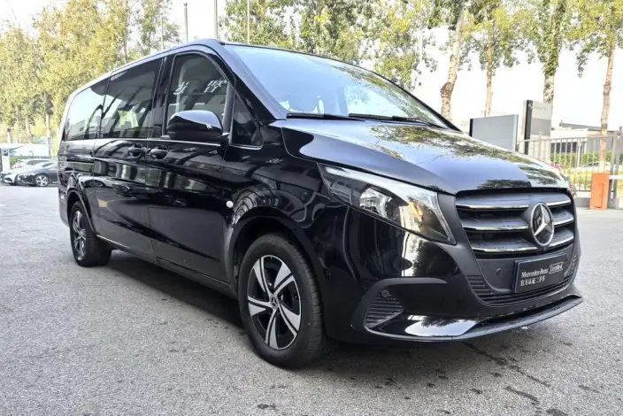 Viano 2024 Model 2.0T Business Edition 7 seat – фото 3