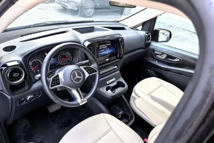 Viano 2024 Model 2.0T Business Edition 7 seat – фото 9