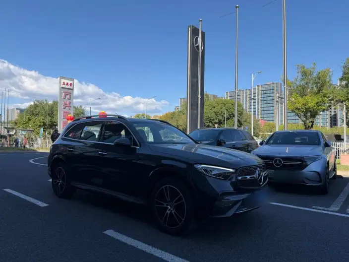 Mercedes-Benz GLC 2025 Model GLC 260 L 4MATIC Luxury Model 5 seat – фото 3