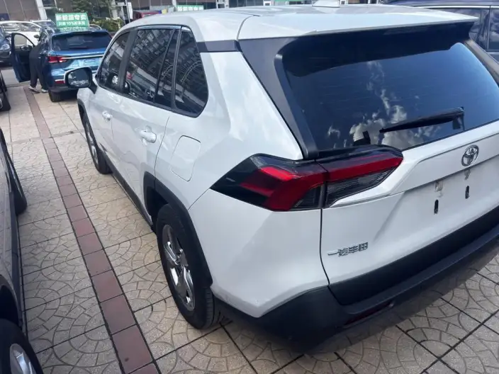 Toyota RAV4 2021 Model 2.0L CVT 4WD Fashion Plus Edition – фото 4